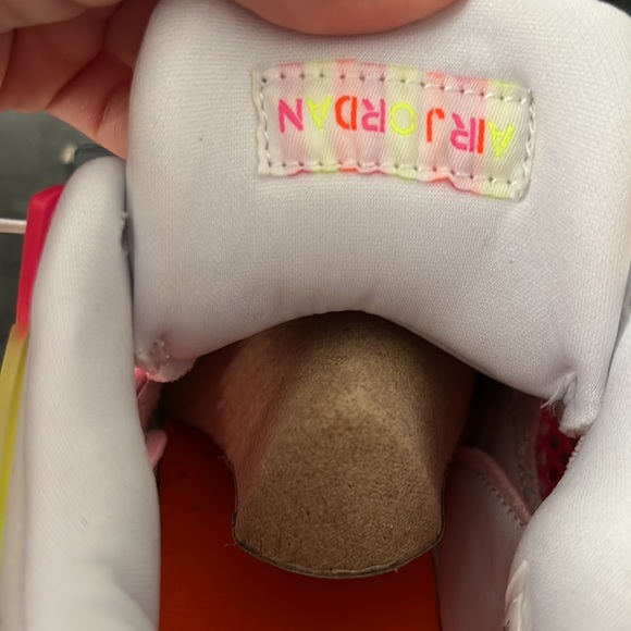 Air Jordan 4 Retro - Picture 5 of 8